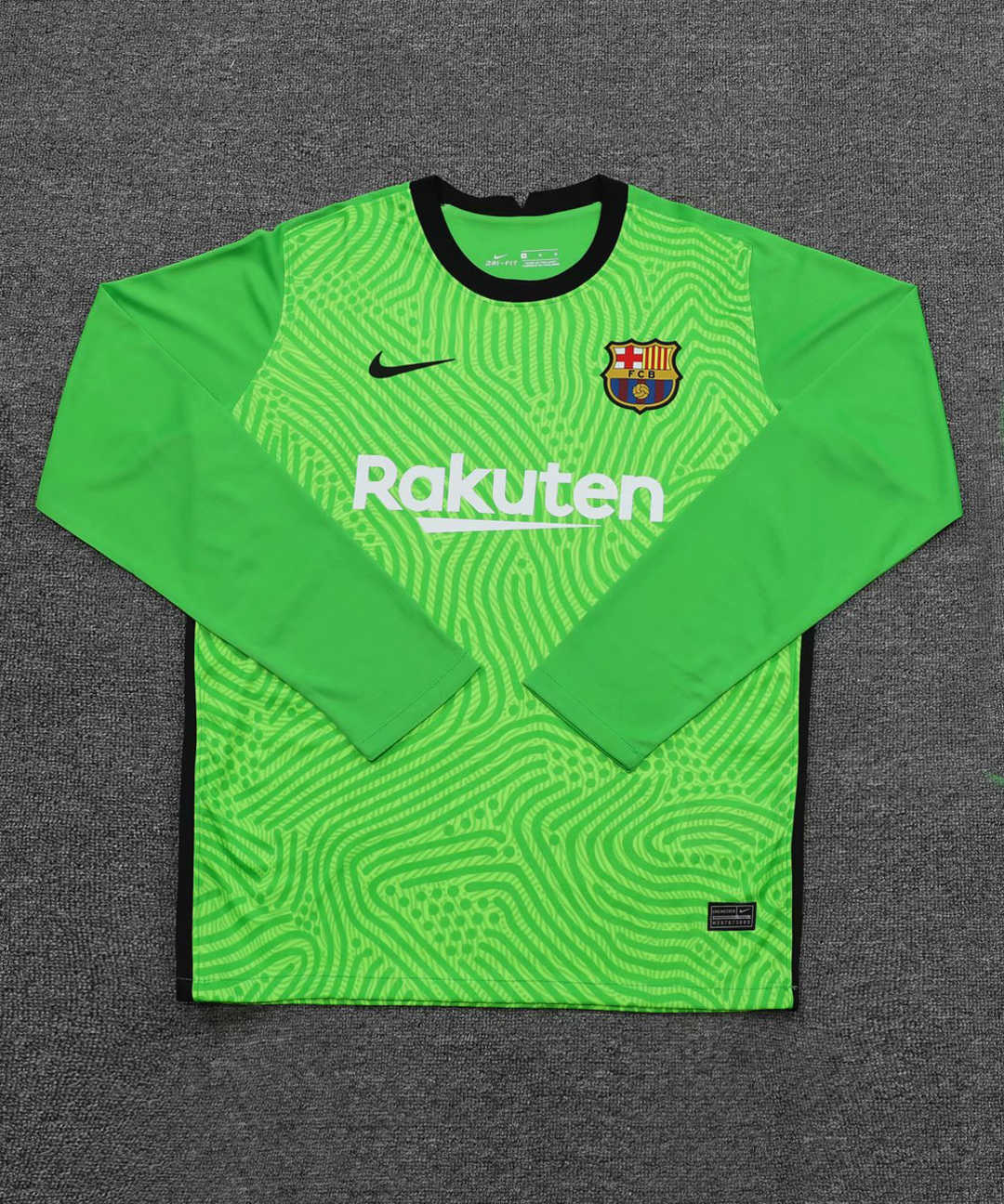 2020/21 Barcelona Goalkeeper Green Long Sleeve Mens Soccer Jersey Replica  