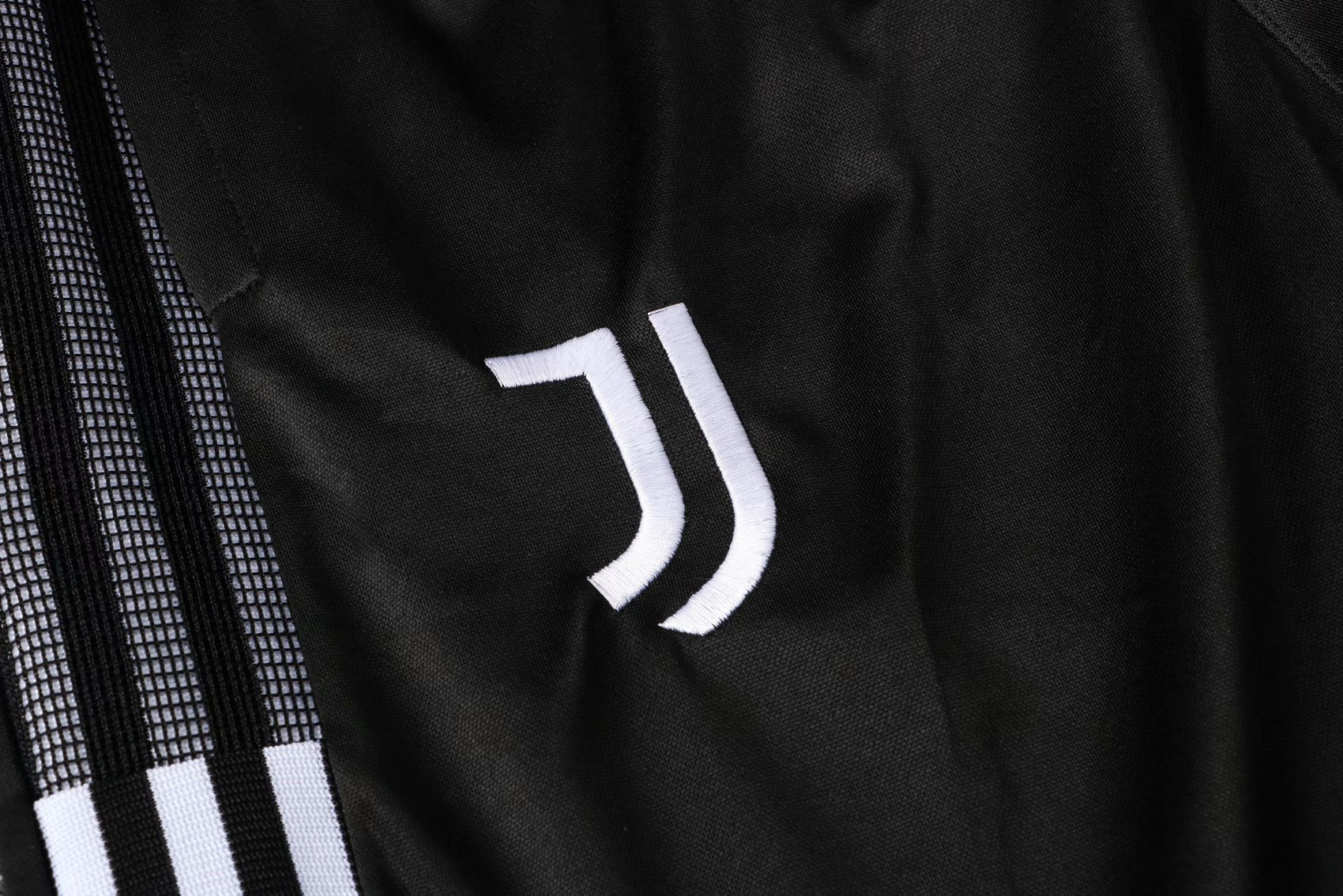 Juventus Dark Grey Soccer Training Suit Mens 2021/22 