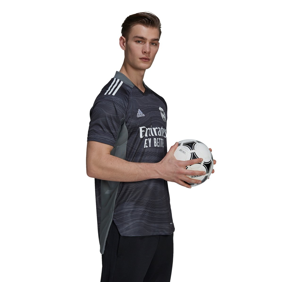 Real Madrid Soccer Jersey Replica Goalkeeper Short Sleeve Mens 2021/22