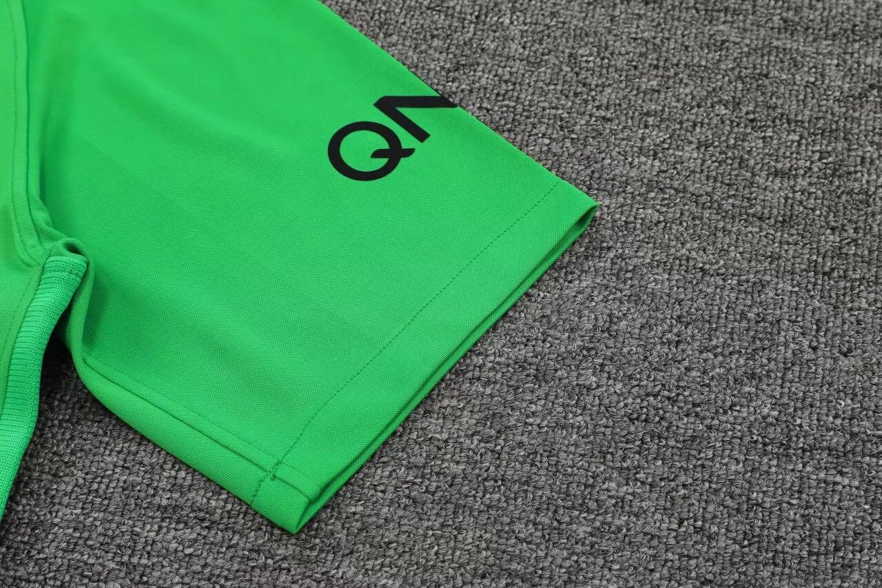PSG Goalkeeper Green Mens Soccer Jersey + Shorts Replica 2021/22