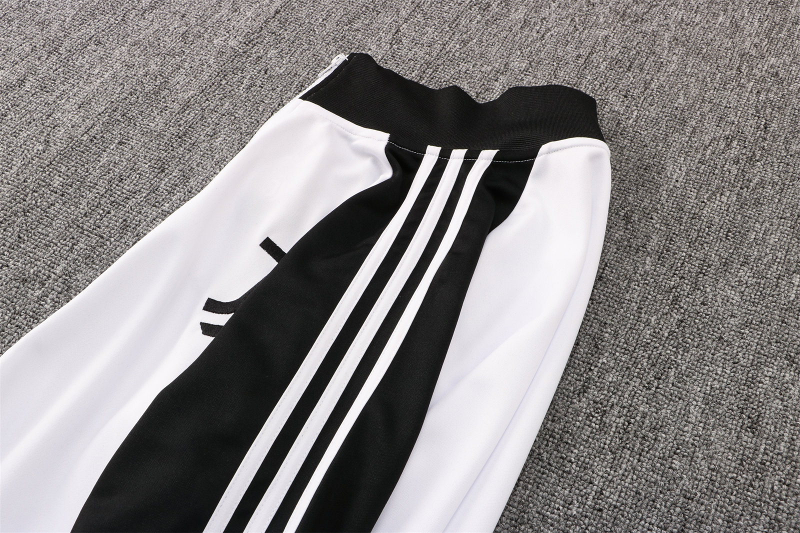 Juventus Soccer Training Suit Jacket + Pants White - Black Mens 2021/22