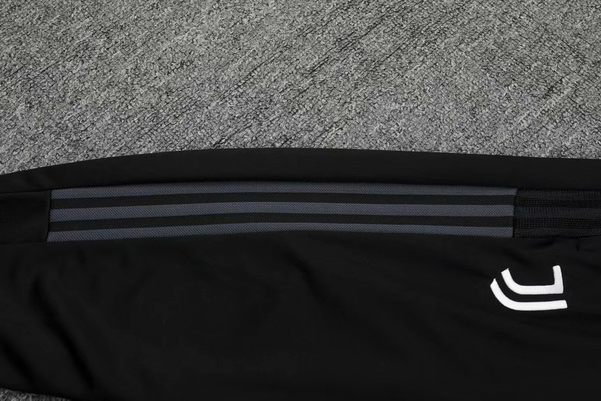 Juventus Soccer Training Suit Black Mens 2021/22 