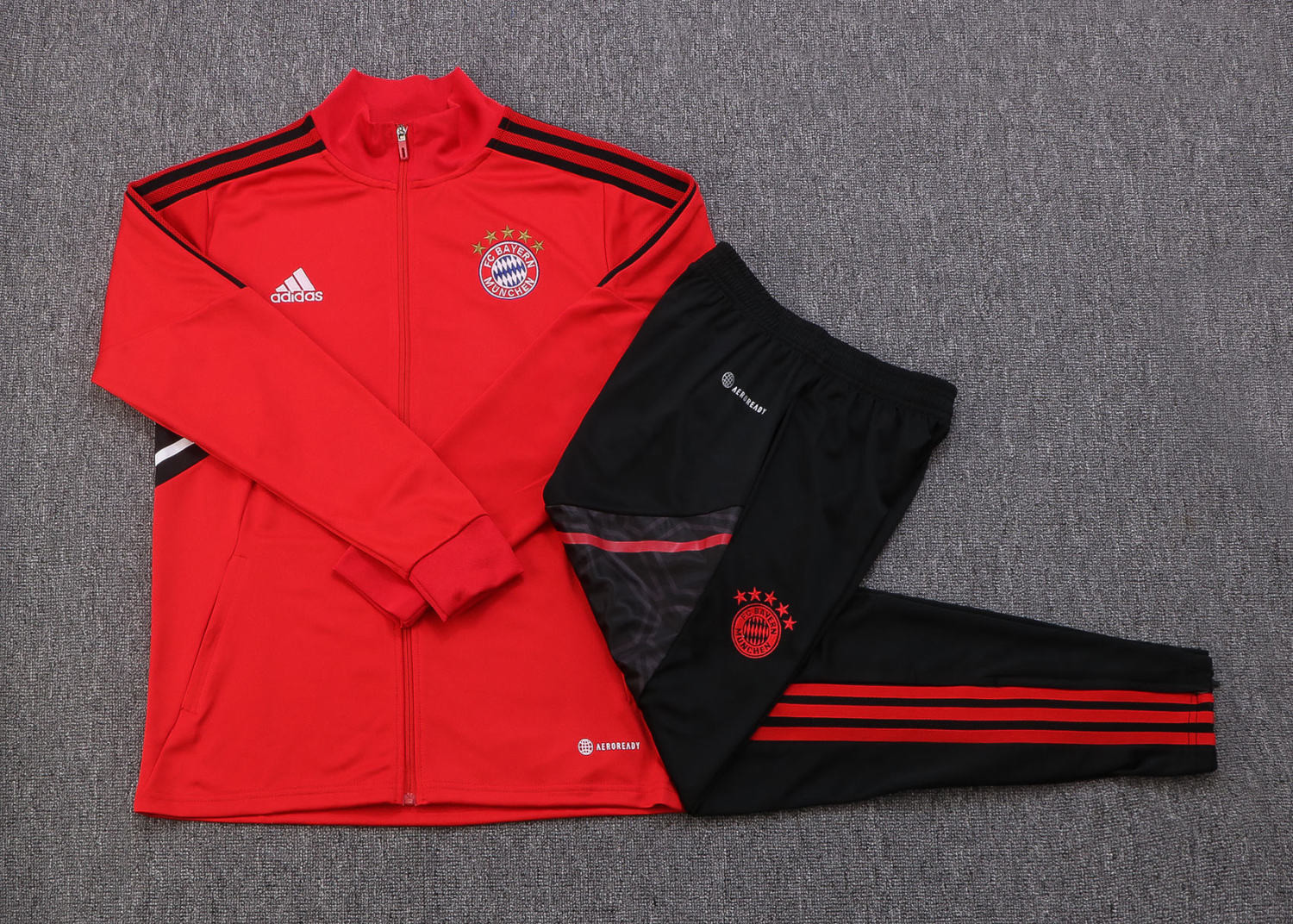 Bayern Munich Soccer Jacket + Pants Red 2022/23 Youth
