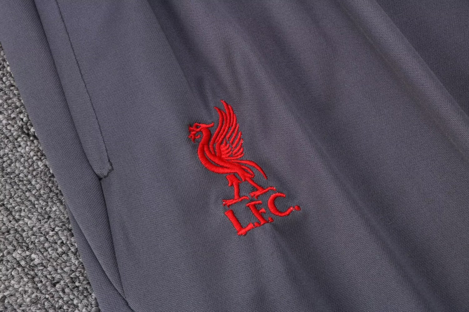 Liverpool Soccer Training Suit Replica White 2022/23 Mens
