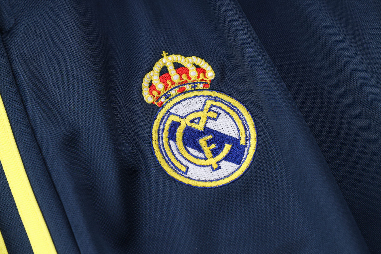 Real Madrid Soccer Jacket + Pants Replica White II 2022/23 Mens
