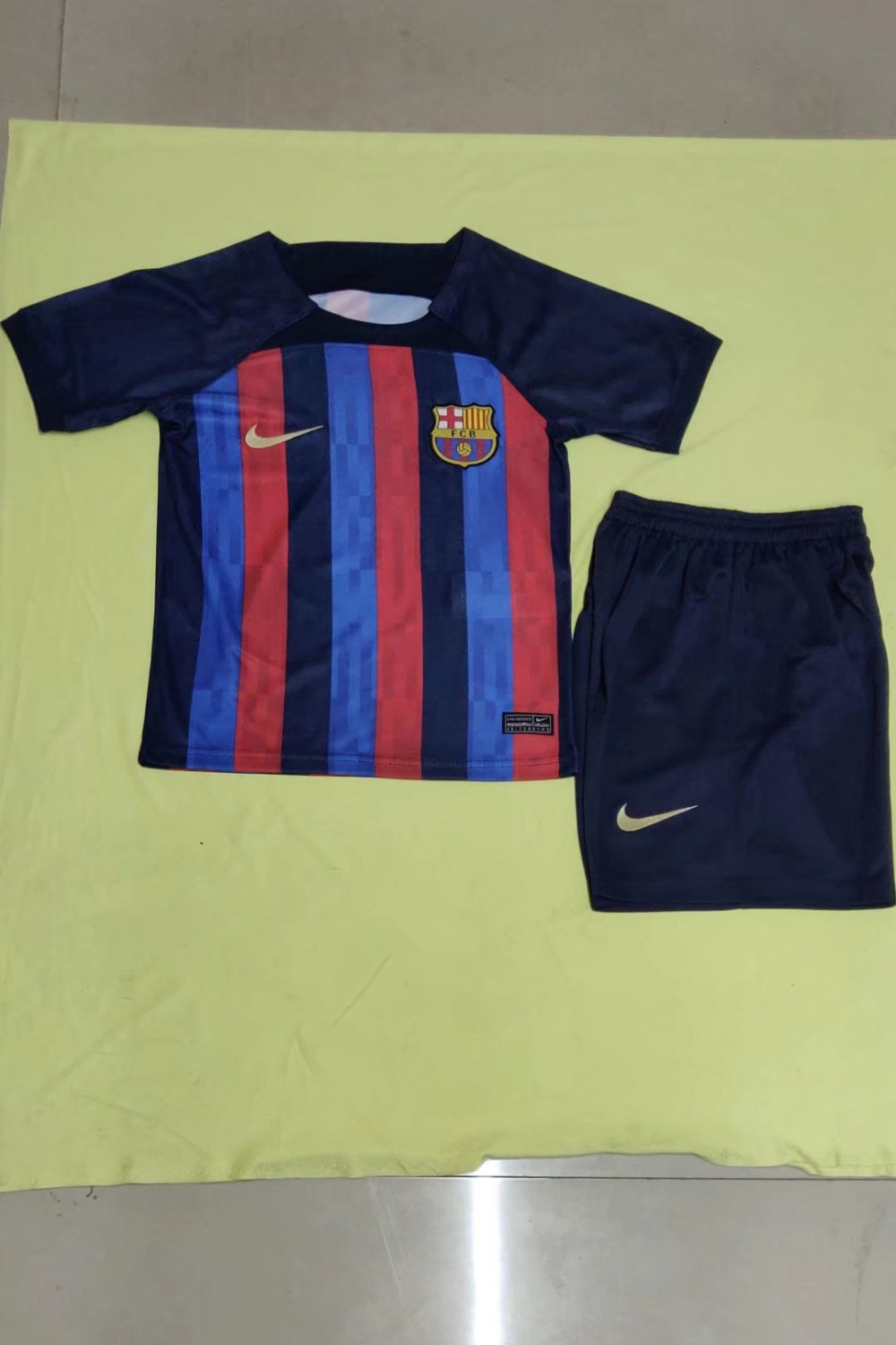 Barcelona Soccer Jersey + Short Replica Home Youth 2022/23