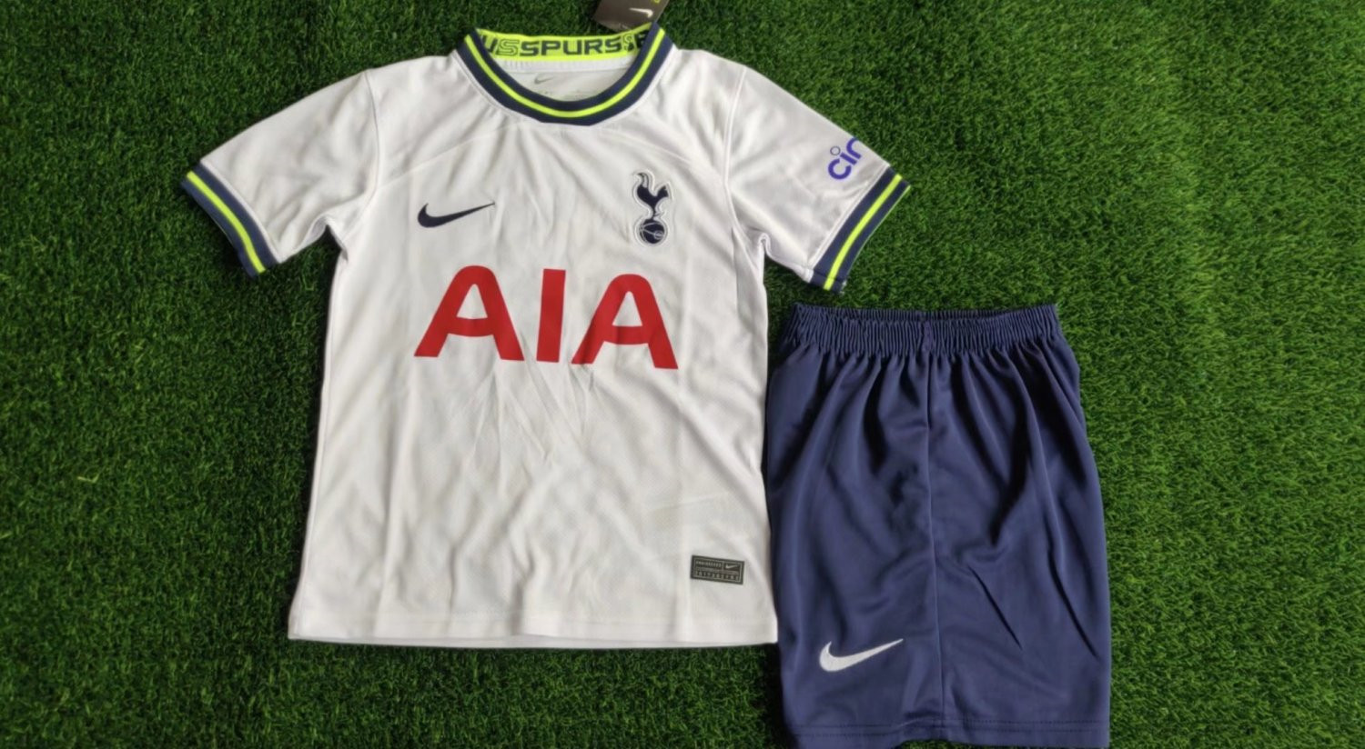 Tottenham Hotspur Soccer Jerseys + Short Replica Home Youth 2022/23