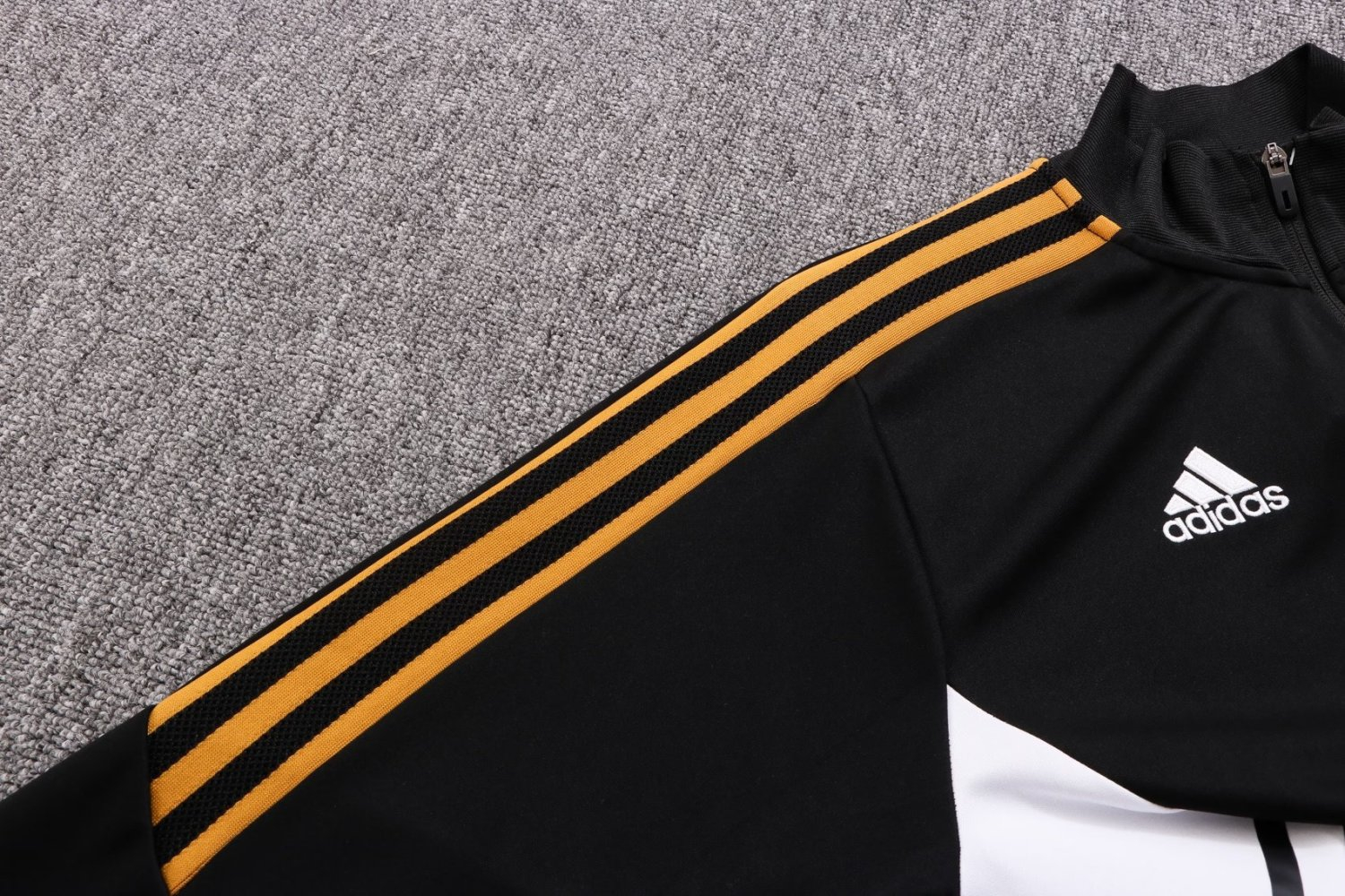 Juventus Black Soccer Jacket + Pants Replica Mens 2022/23