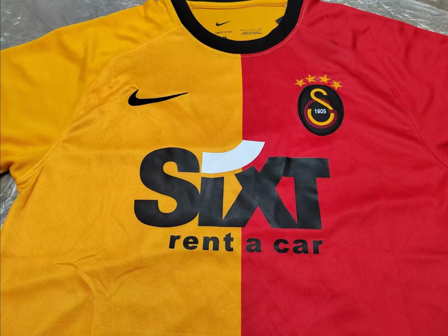 Galatasaray Soccer Jersey Replica Home Mens 2022/23