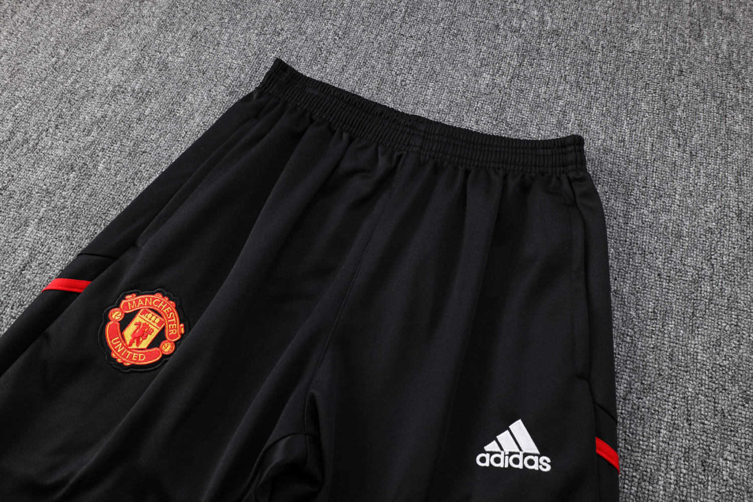 Manchester United Soccer Jacket + Pants Replica Black 2022/23 Mens (Hoodie)